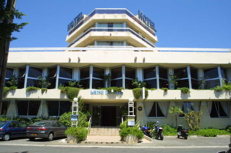 Hotel Brise De Mer - Piscine Interieure & Exterieure Saint-Raphael  Exterior photo